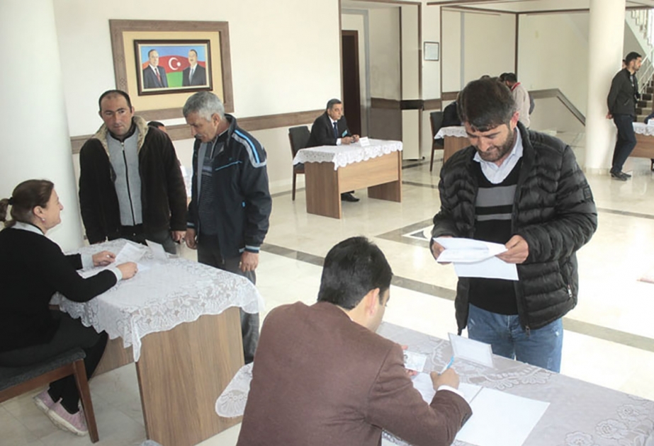 Sədərəkdə keçirilən əmək yarmarkasında işaxtaranlara 78 boş iş yeri təklif olunub