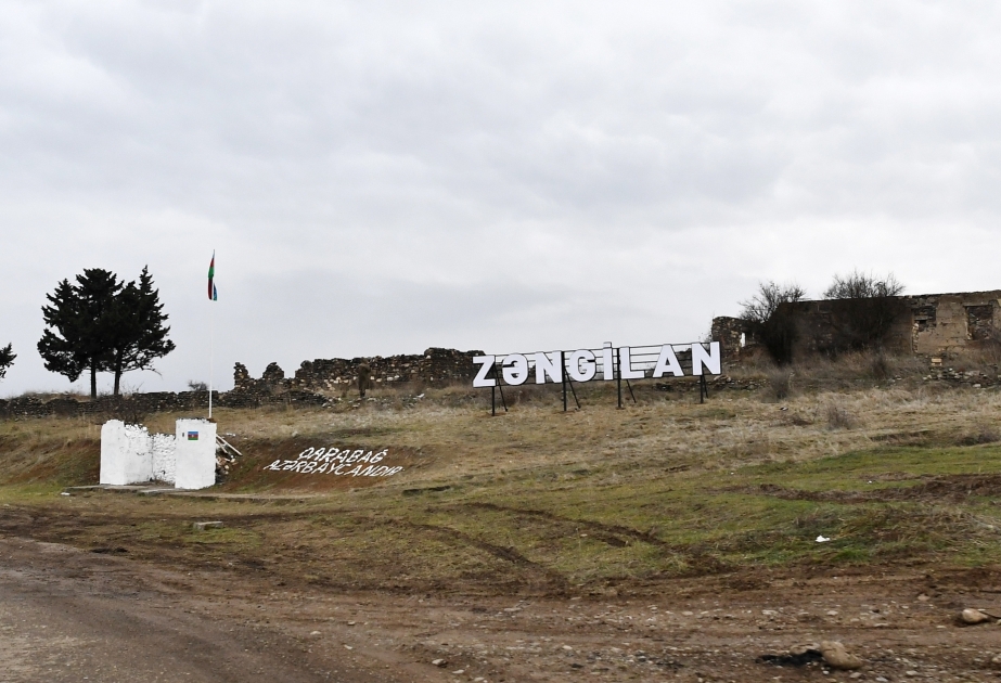 Representantes de los medios de comunicación azerbaiyanos se encuentran en la región de Zangilan