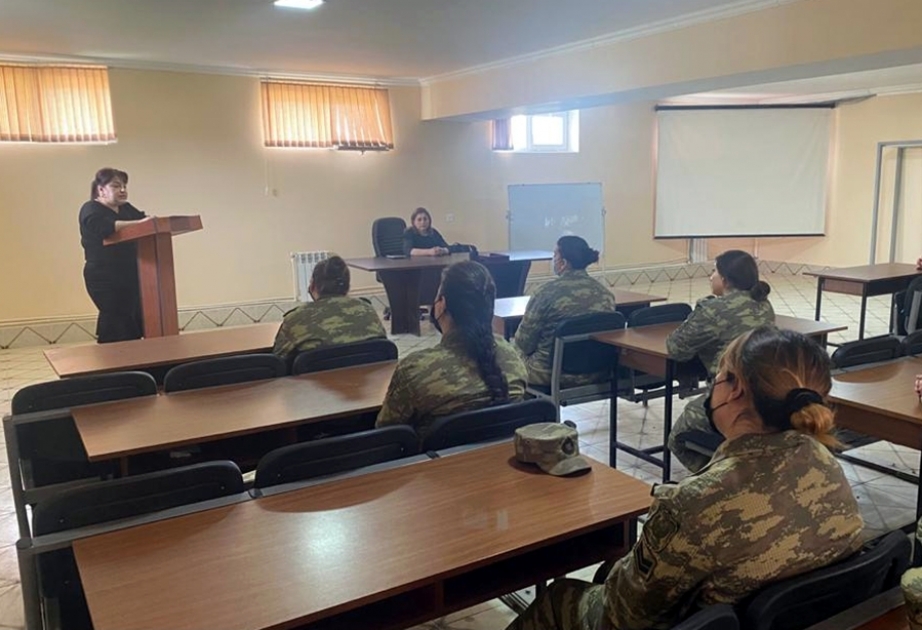 Проводятся семинары для военнослужащих