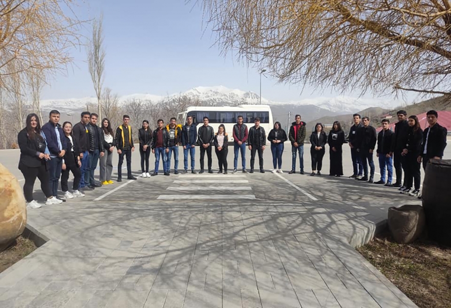 “Naxçıvan” Universitetinin tələbələri Ağbulaq Kənd Turizm-İstirahət Bölgəsi ilə tanış olublar