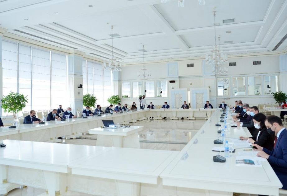Milli Məclisin İqtisadi siyasət, sənaye və sahibkarlıq komitəsində Hesablama Palatasının hesabatı dinlənilib