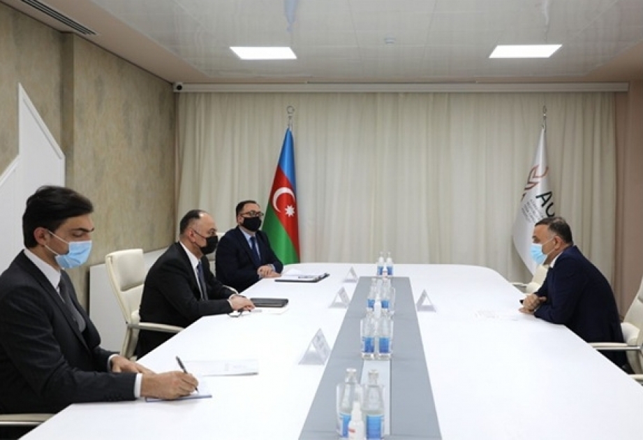 ® AQTA və VEYSƏLOĞLU rəhbərliyi istehlakçıların qida təhlükəsizliyini müzakirə edib