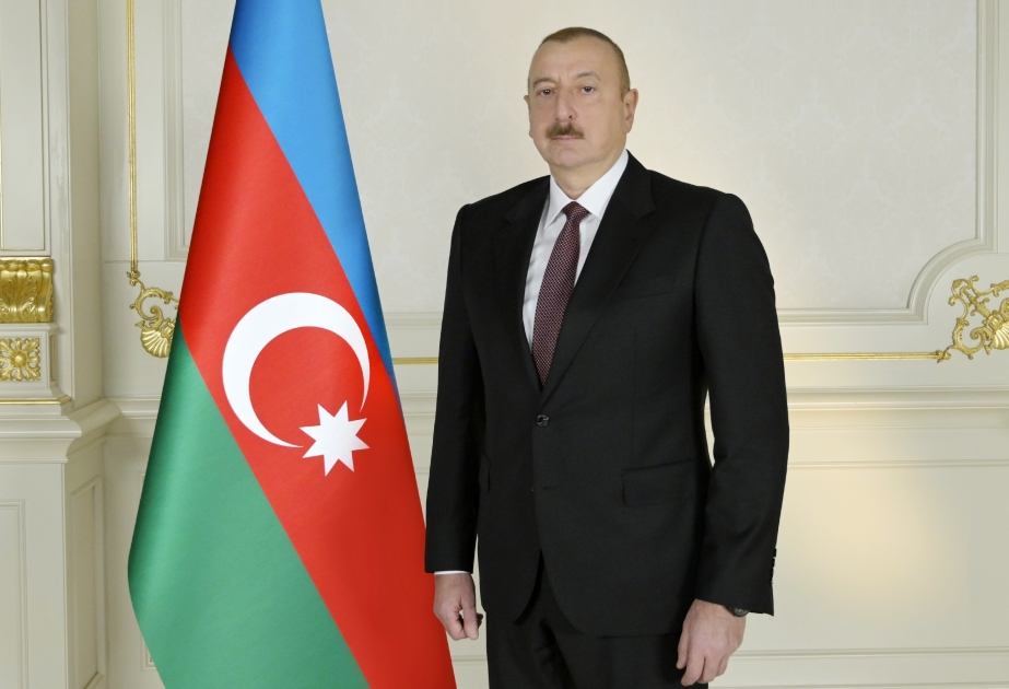 Presidente de Azerbaiyán expresó sus condolencias a la Reina Isabel II y a Boris Johnson