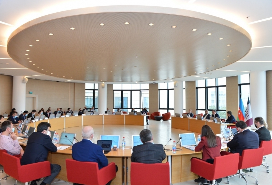 Se facilitó la información a los representantes de los principales "think tanks del mundo sobre la destrucción a gran escala causada por Armenia
