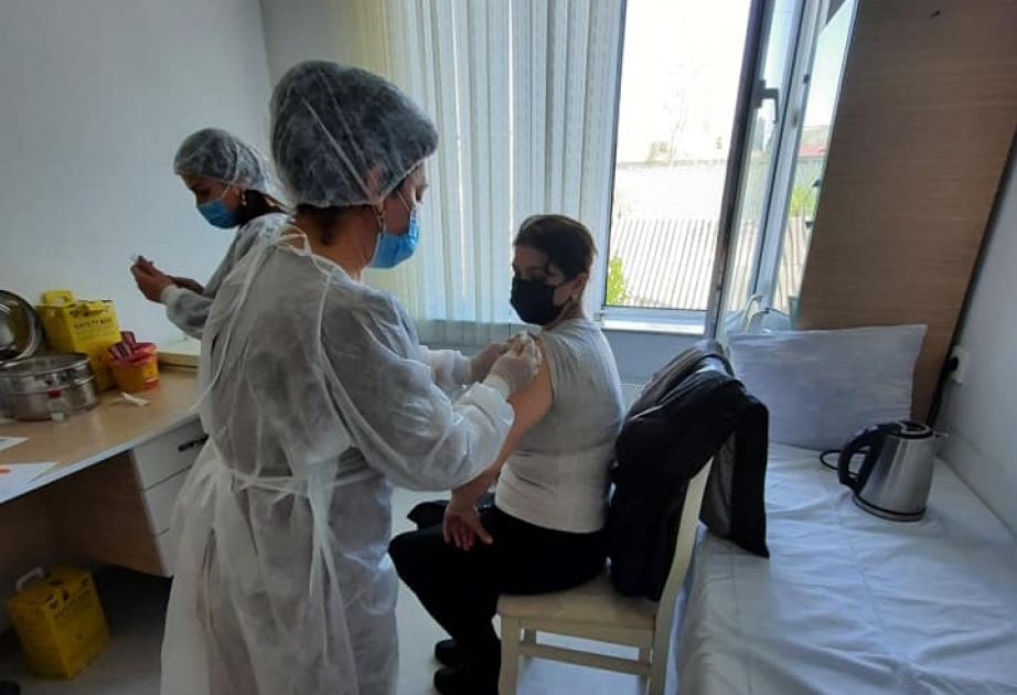 Göyçayda bu günədək 8333 nəfərə koronavirus peyvəndi vurulub