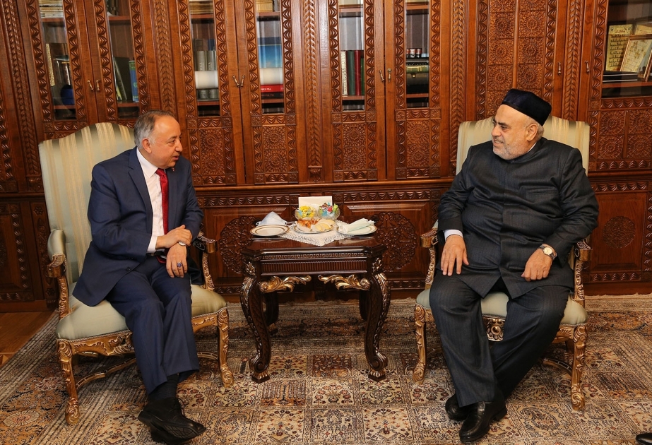 رئيس ادارة مسلمي القوقاز يستقبل سفير افغانستان