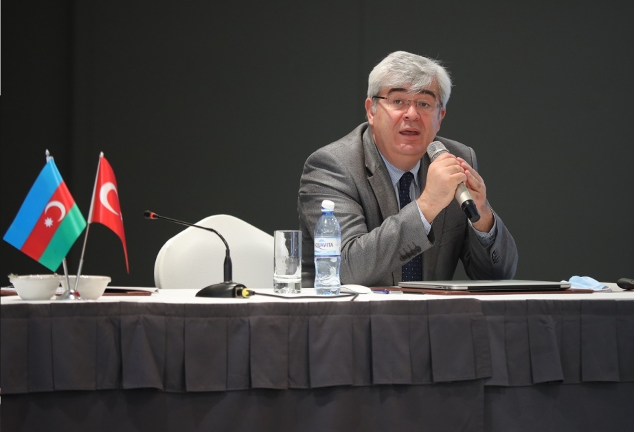Türkiyədən gəlmiş mütəxəssislər yerli baytarlara təlim keçir