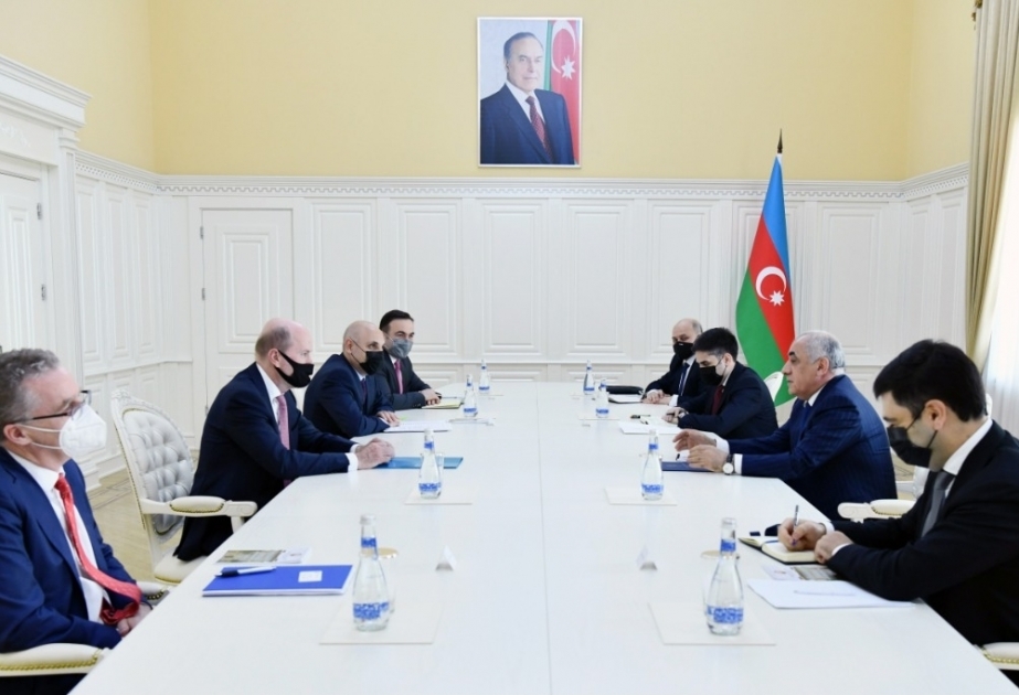 Azerbaijani PM meets with BP regional president