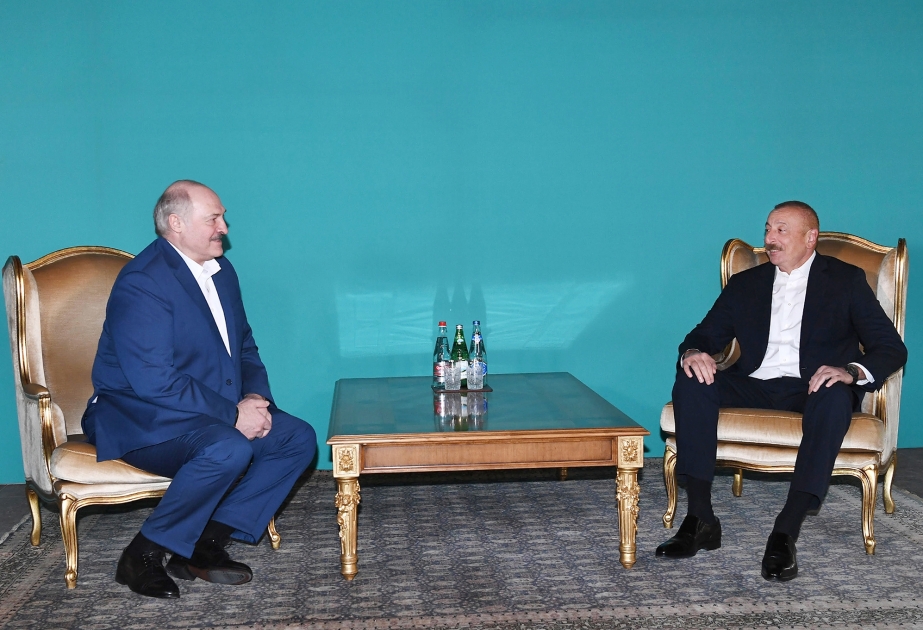 Azərbaycan Prezidenti İlham Əliyev ilə Belarus Prezidenti Aleksandr Lukaşenkonun qeyri-rəsmi görüşü olub VİDEO