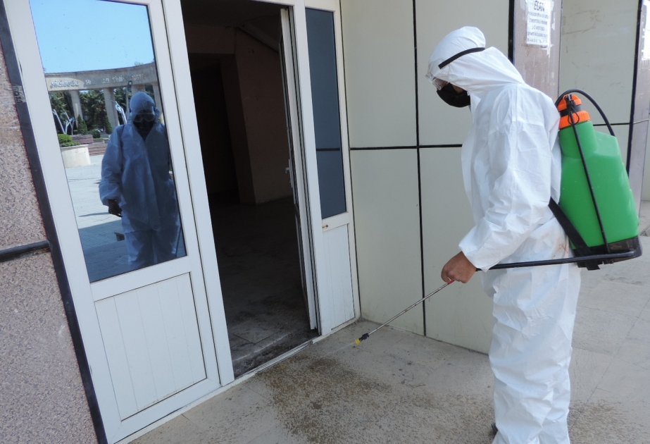 Koronavirus pandemiyası təhlükəsinə qarşı dezinfeksiya işləri aparılır