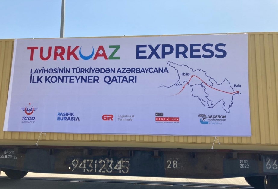 “TURKUAZ” layihəsi çərçivəsində ilk konteyner qatarı Bakıya çatıb
