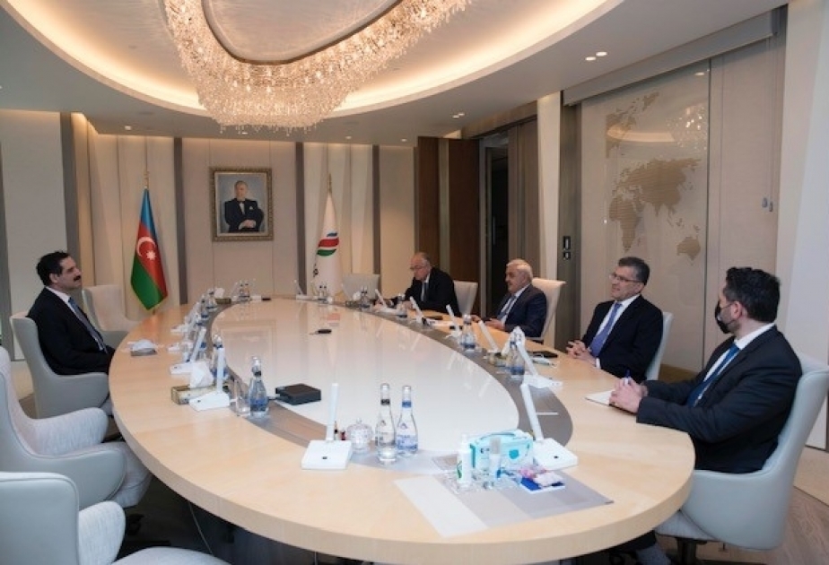 Президент SOCAR провел встречу с турецким послом