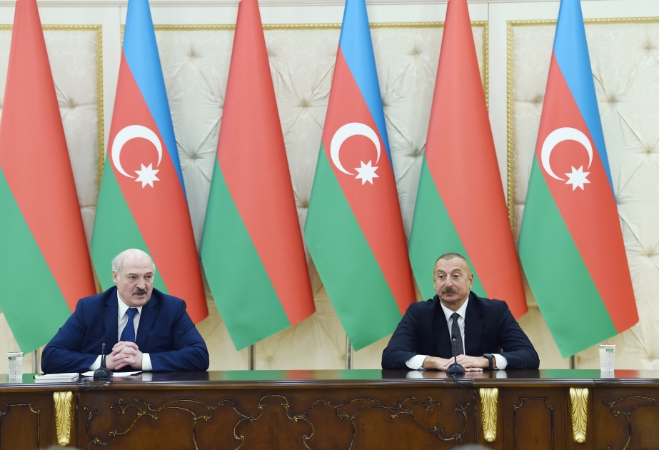 Los presidentes de Azerbaiyán y Bielorrusia hicieron declaraciones a la prensa