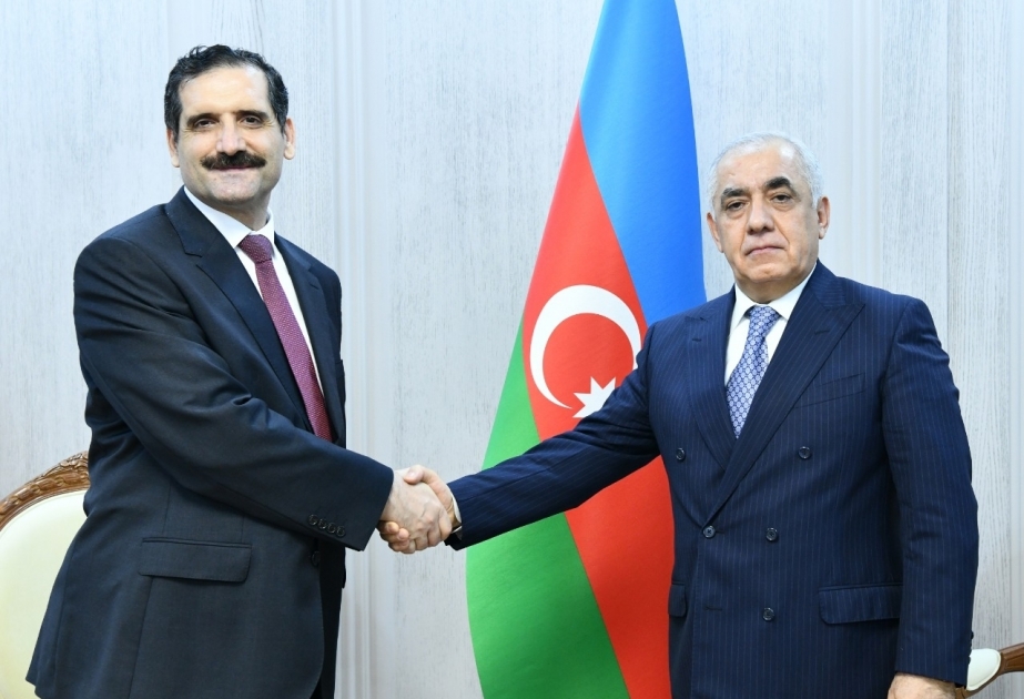 Премьер-министр Али Асадов встретился с послом Турции в Азербайджане