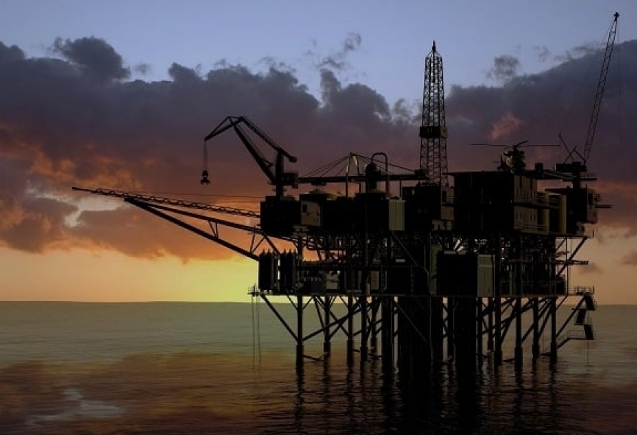 Цена азербайджанской нефти достигает 66 долларов