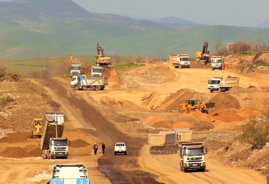La construcción de la "Carretera de la Victoria" continúa a gran velocidad