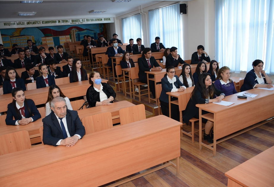 Naxçıvan Dövlət Universitetində Beynəlxalq Abidələr və Tarixi Yerlər Günü qeyd edilib