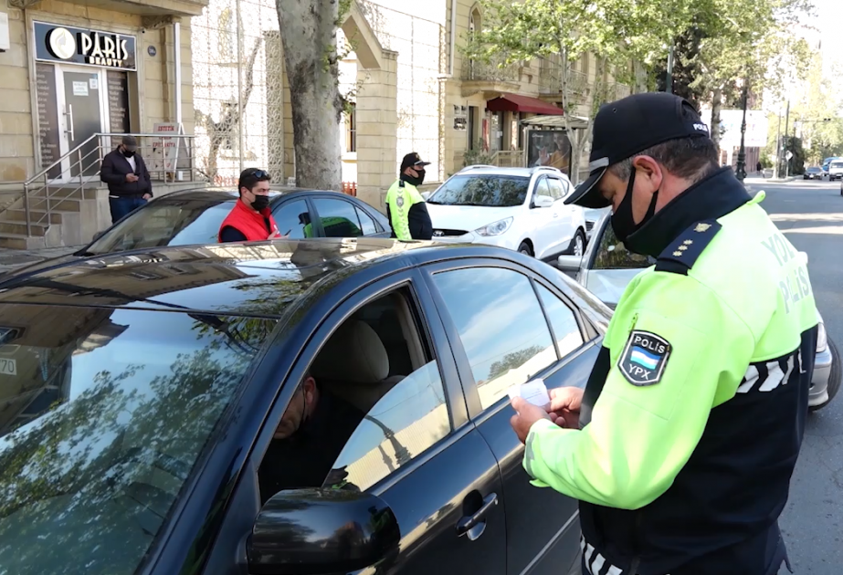 Yol polisi əməkdaşları Gəncədə reyd keçiriblər