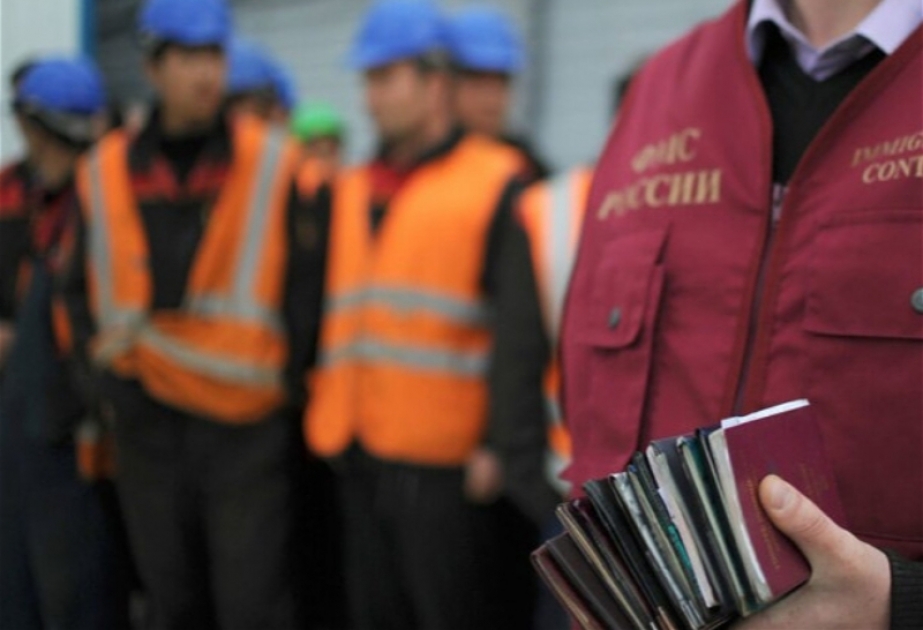 Tacikistan hakimiyyəti Rusiyadakı vətəndaşlarını qeydiyyata düşməyə çağırıb