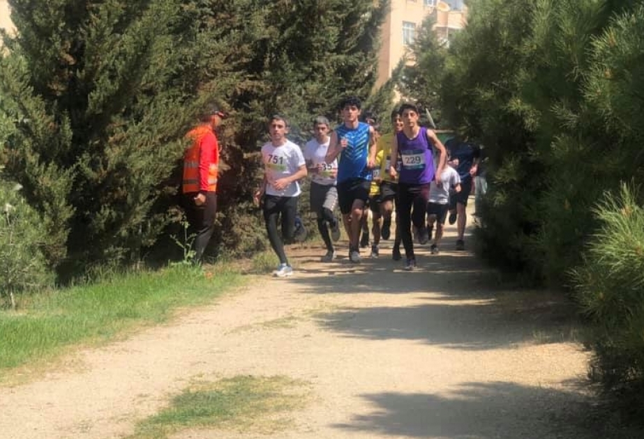 Kross qaçışı üzrə paytaxt çempionatının qalibləri bəlli olub