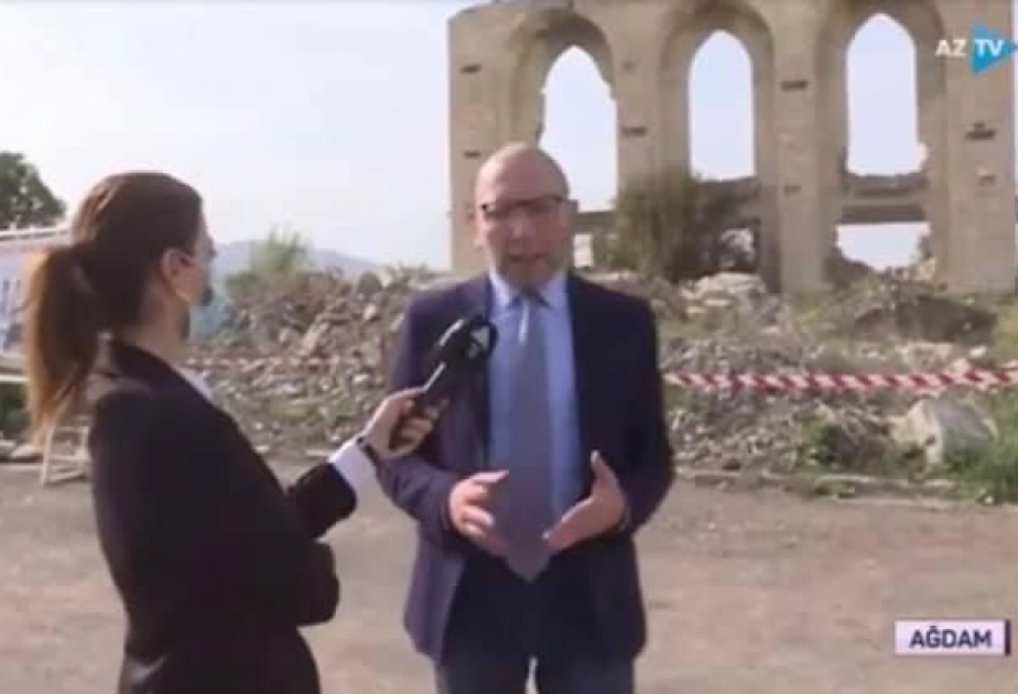 Periodistas israelíes visitan los territorios liberados de la ocupación armenia