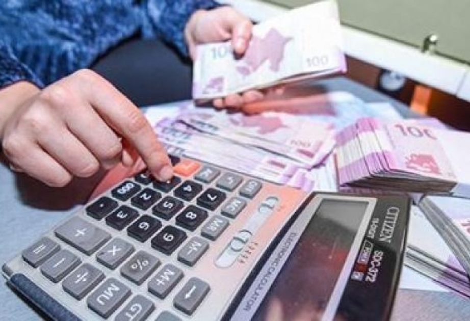 Muzdla çalışanların əməkhaqqı azalıb