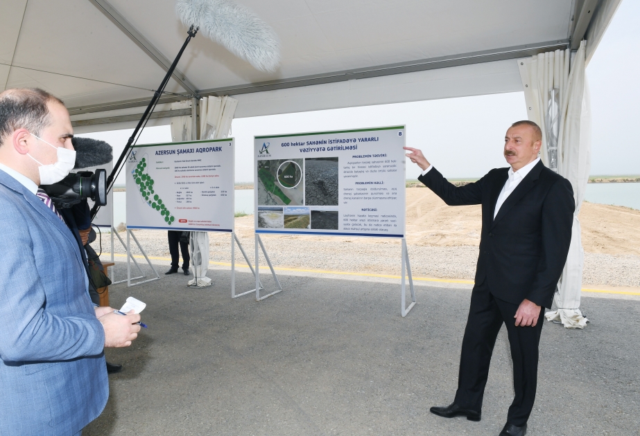 Präsident Ilham Aliyev gibt dem aserbaidschanischen Fernsehsender Interview VIDEO