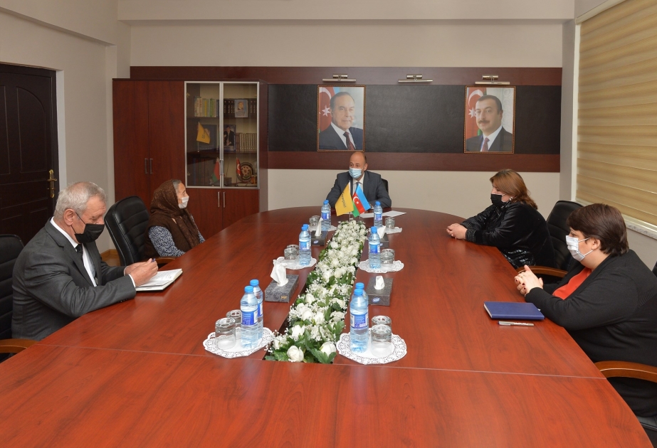 “Azərpoçt”un əməkdaşları fəxri adlarla təltif ediliblər