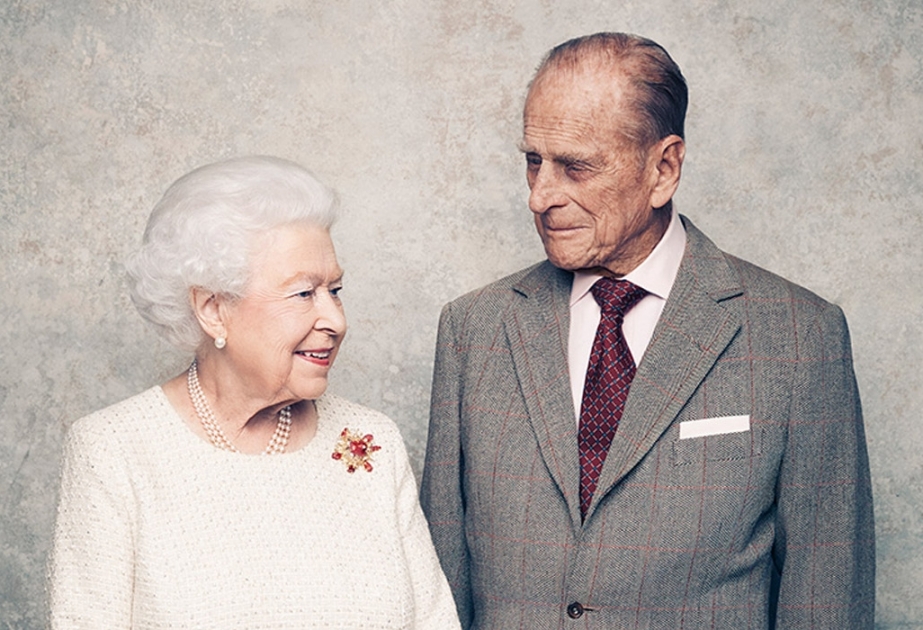 Britaniya kraliçası II Elizabet 95 yaşını matəm şəraitində keçirir