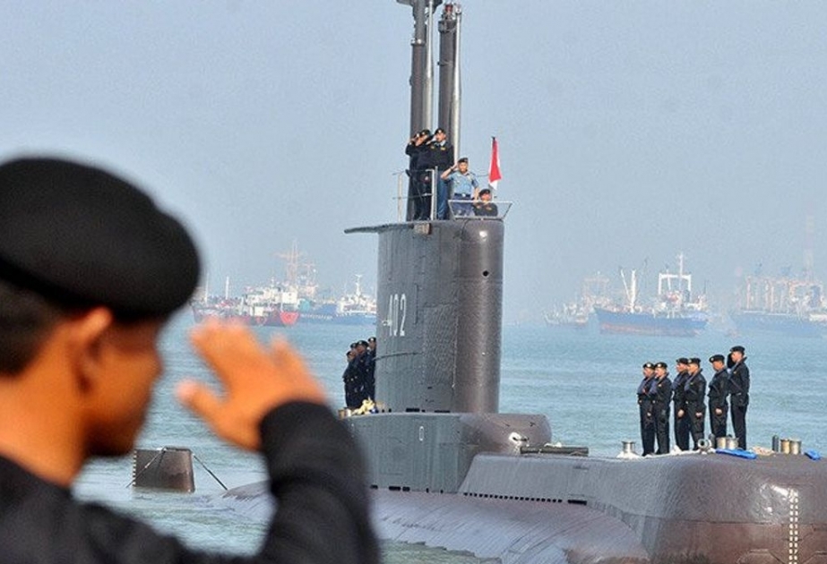 İndoneziyada bir gün əvvəl əlaqənin kəsildiyi sualtı qayığın axtarışları davam etdirilir