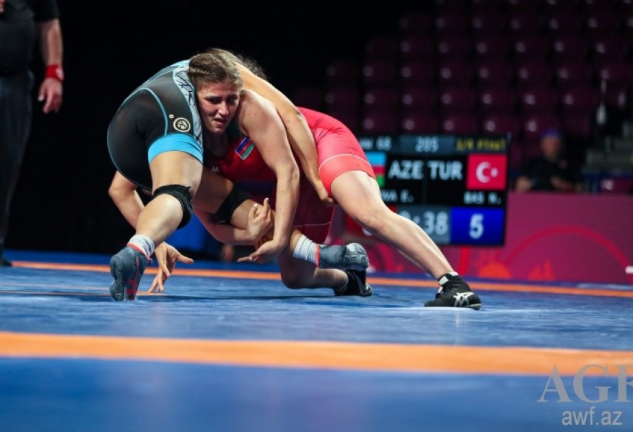 Daha iki qadın güləşçimiz Avropa çempionatında mübarizəyə başlayır