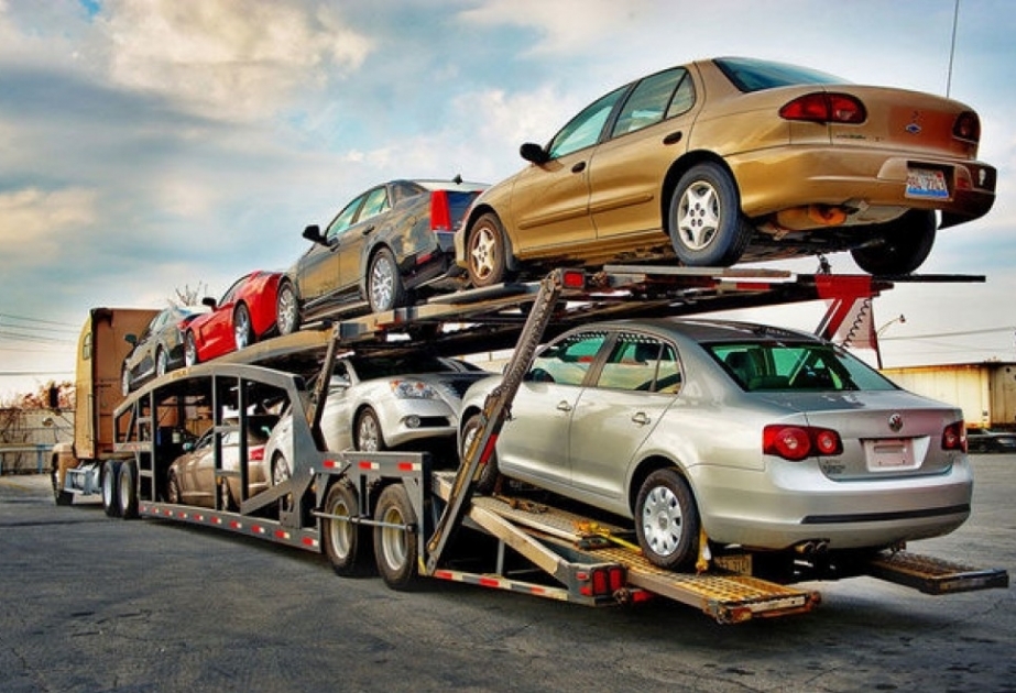За три месяца в страну импортировано более 15,5 тыс. автомобилей