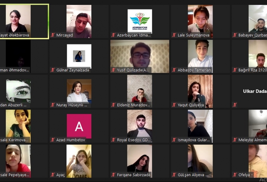 "Telefondan asılı olma!" mövzusunda onlayn seminar keçirilib