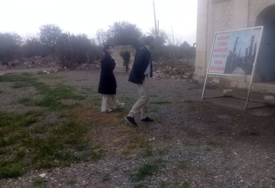 Fransalı hüquqşünaslar Ağdam Cümə məscidində olublar