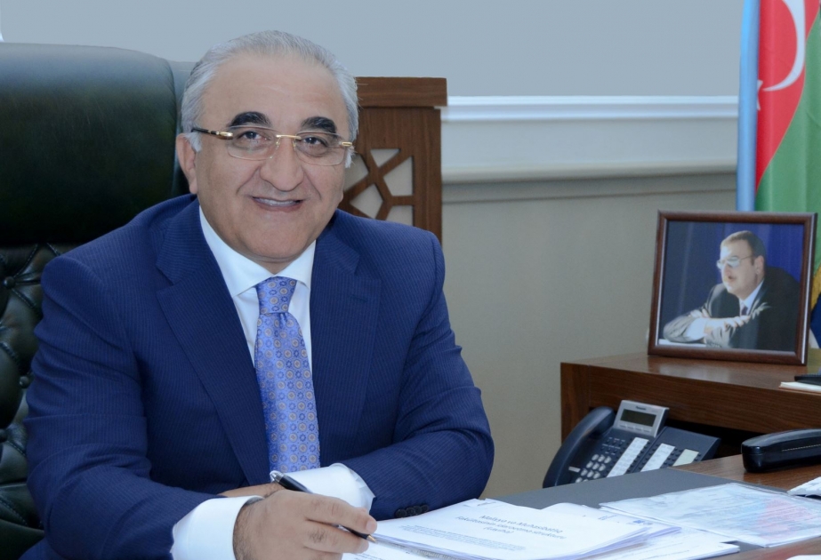 Rektor: Distant təhsil milli təhsil sisteminin dayanıqlığını təhlükə altına almamalıdır