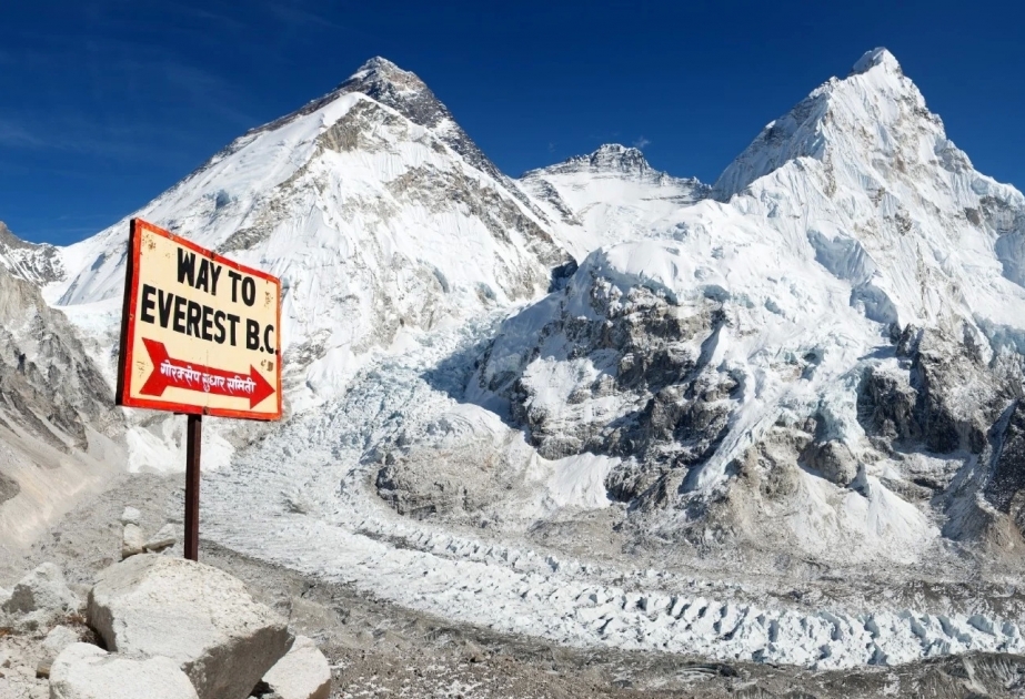 Un premier cas de Covid-19 découvert au sommet de l’Everest