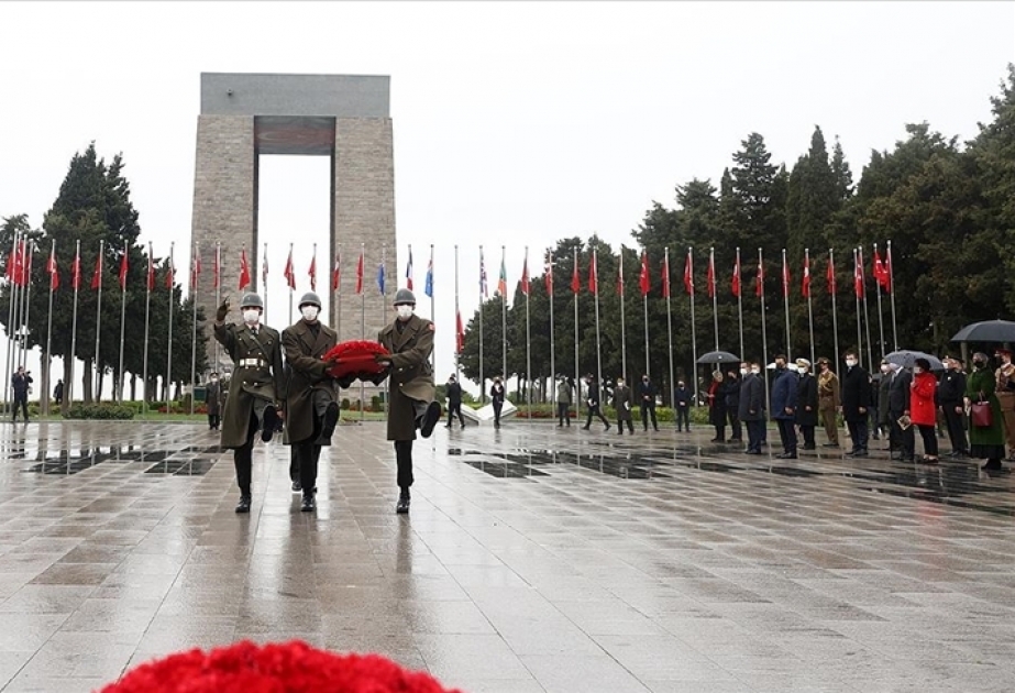 Türkiyədə Çanaqqala quru döyüşlərində həlak olanların xatirəsi anılır