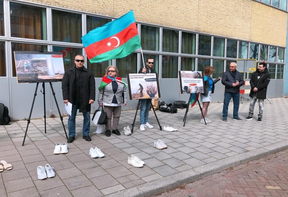 Niderlandda keçirilən aksiyalarda Ermənistandan minalanmış ərazilərin xəritələrini Azərbaycana verməsi tələb olunub