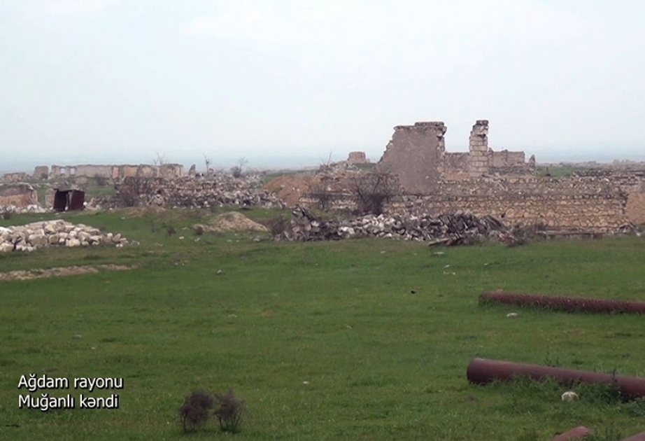 وزارة الدفاع تنشر مقطع فيديو عن قرية موغانلي المحررة في محافظة أغدام (فيديو)