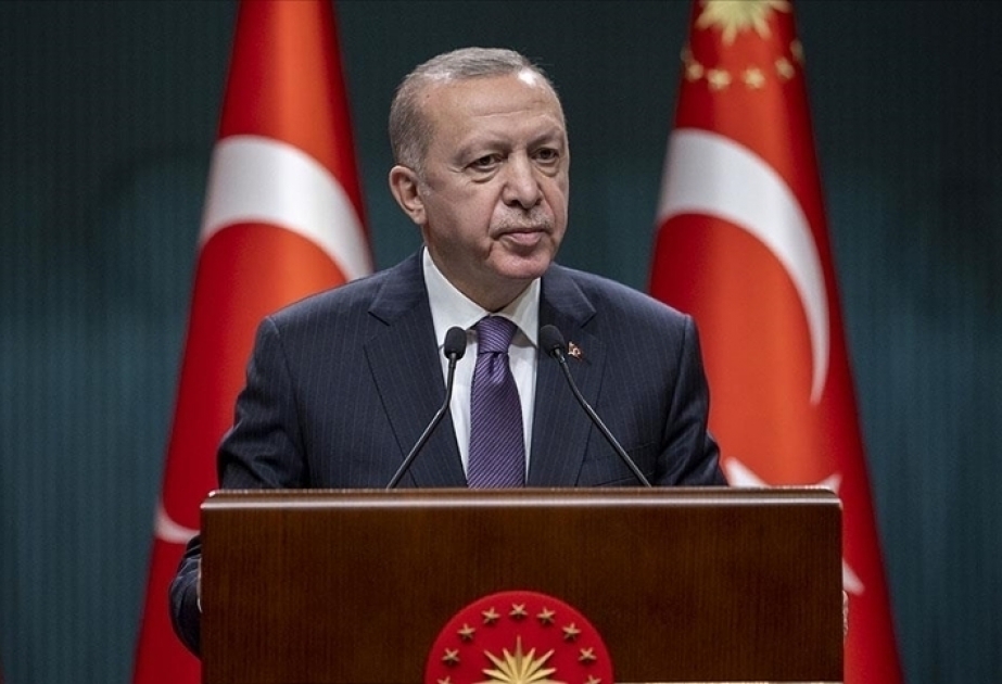 Turkey announces full lockdown from Thursday