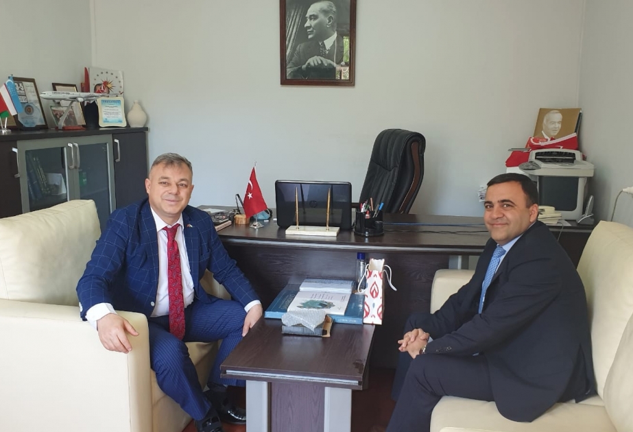 Türkiyənin Özbəkistandakı səfirliyində mədəniyyət, mətbuat sahəsində əməkdaşlıq məsələləri müzakirə olunub