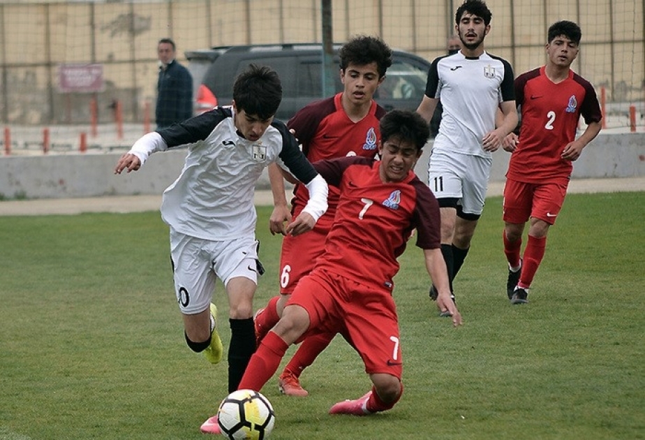 Millimiz "Neftçi" ilə yoxlama oyunu keçirib