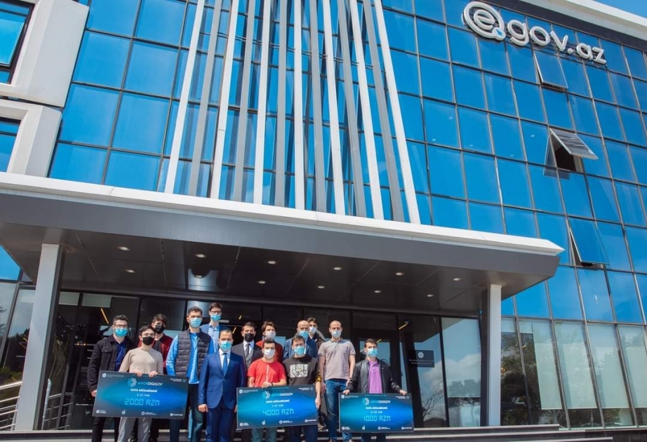 Elektron Hökumətin İnkişafı Mərkəzi data yarışmasının qaliblərini mükafatlandırıb