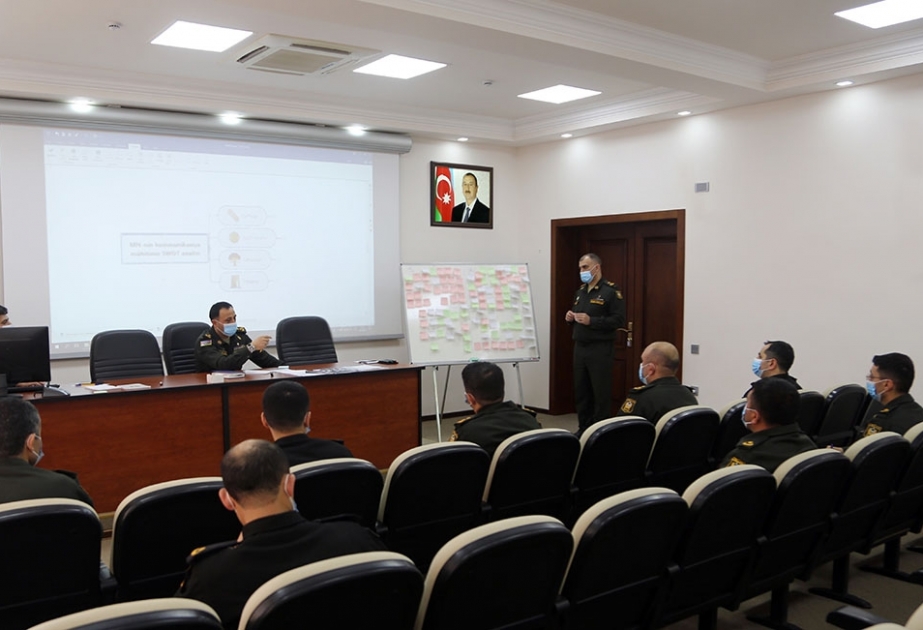 Müdafiə Nazirliyində vahid kommunikasiya strategiyasının təkmilləşdirilməsinin müzakirəsi məqsədilə görüş keçirilib