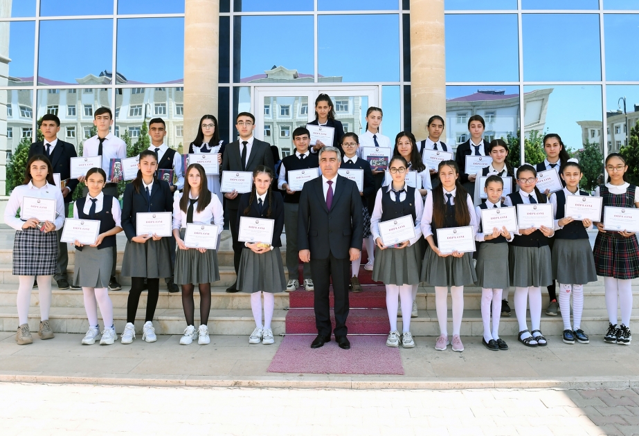 “Mütaliə aylığı”nda keçirilən tədbirlərdə 11 mindən çox şagird iştirak edib