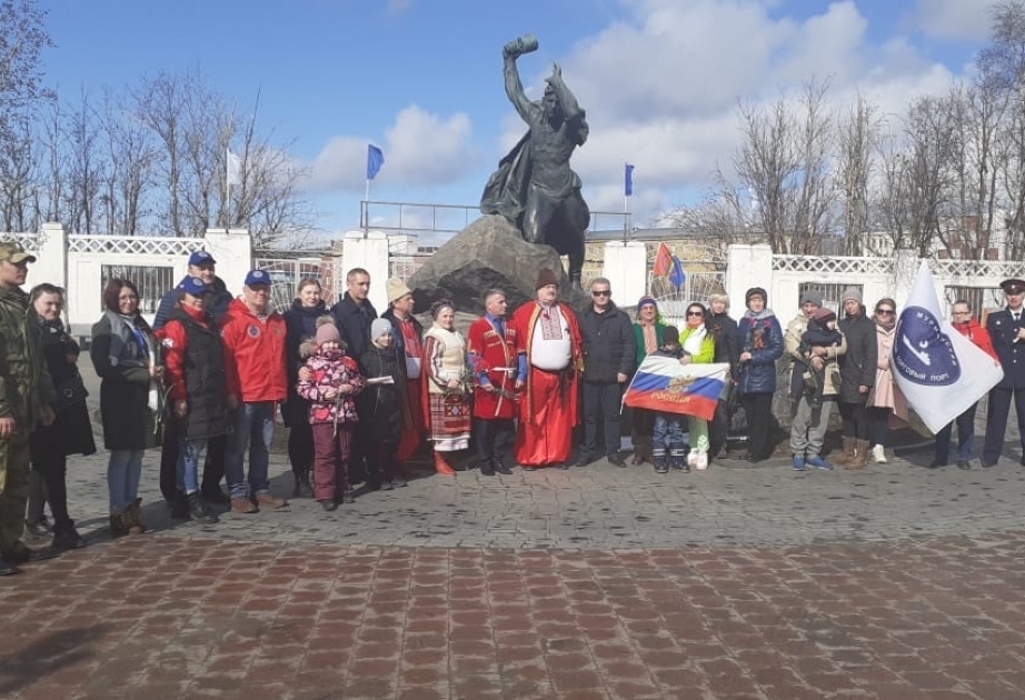 В городе-герое Мурманске представители разных национальностей приняли участие в автопробеге