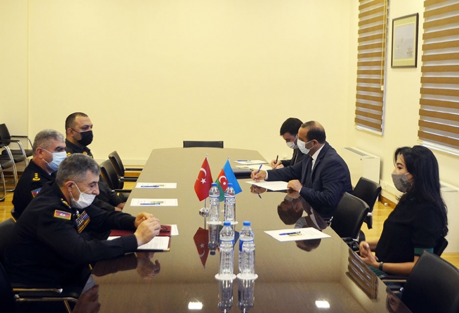 Ombudsman Hərbi Dəniz Qüvvələrinin hərbi hissəsində olub