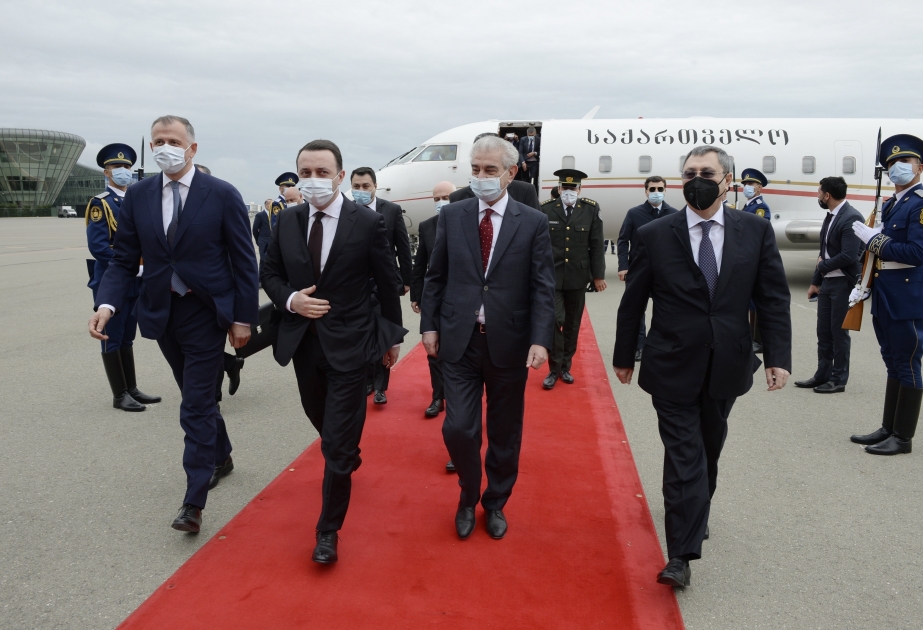 Georgian PM Irakli Garibashvili arrives in Azerbaijan for visit