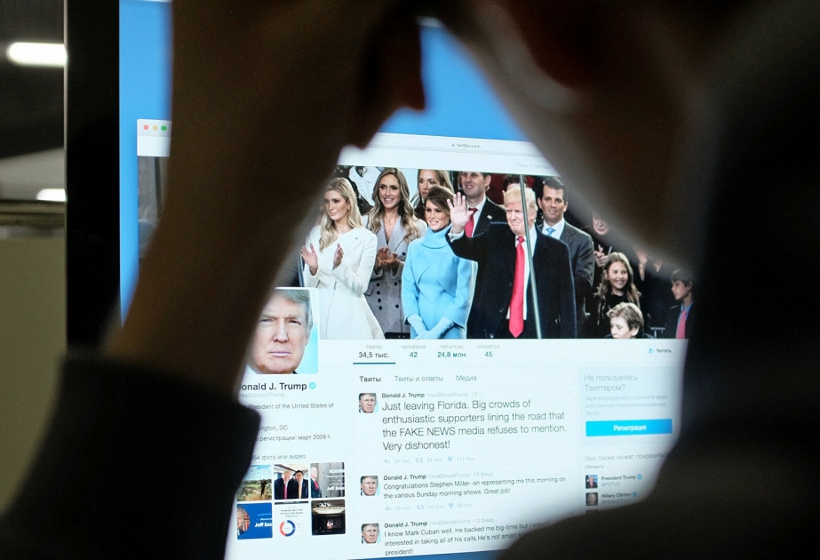 Tviter Donald Trampla mübarizəni davam etdirir