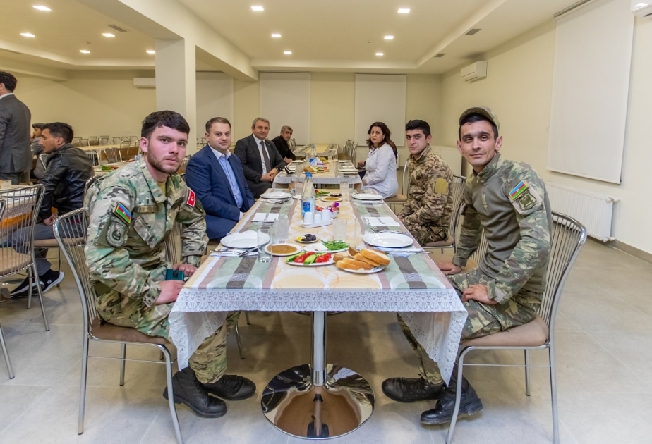 Reabilitasiya müəssisəsində qazilərimiz üçün iftar süfrəsi təşkil olunub
